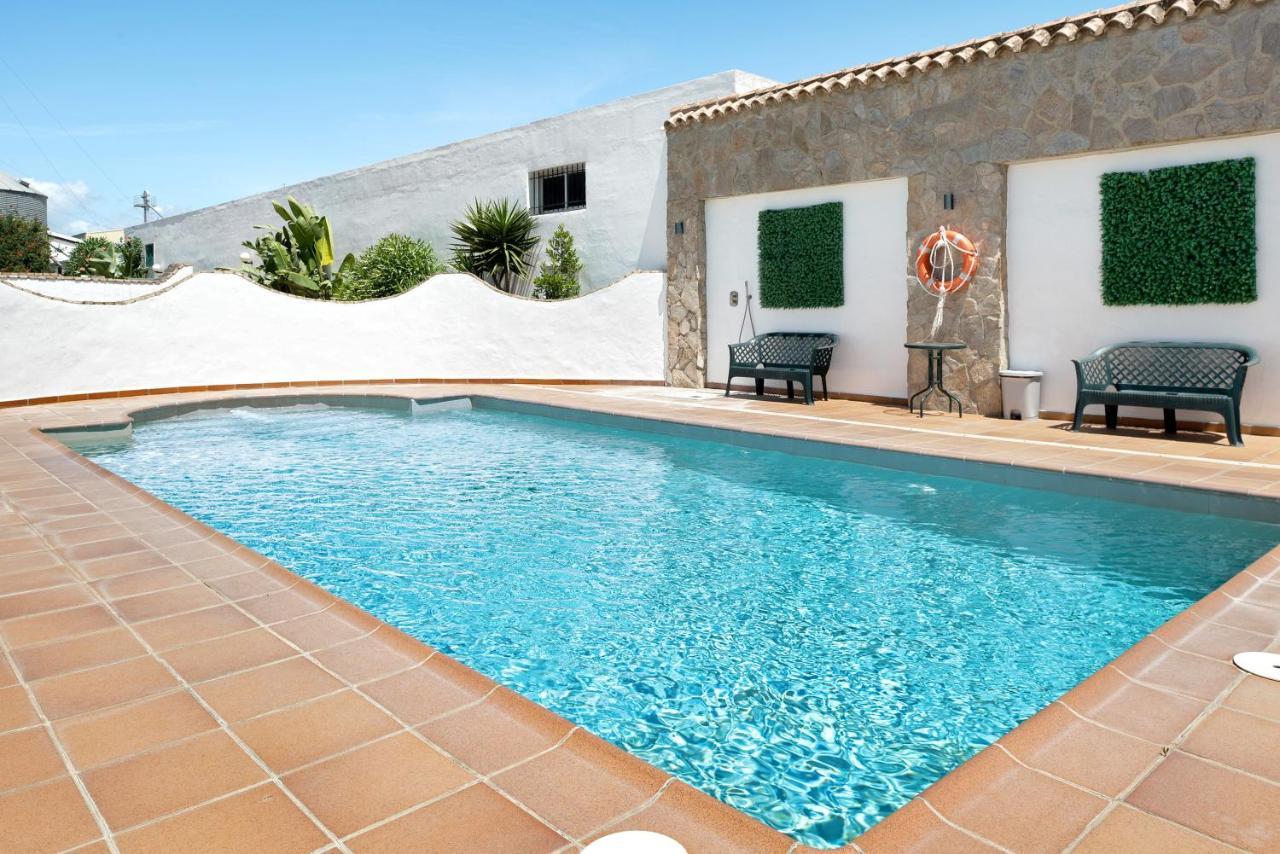 Chalet Fuente3 Piscina Comun Famila コニル・デ・ラ・フロンテラ エクステリア 写真